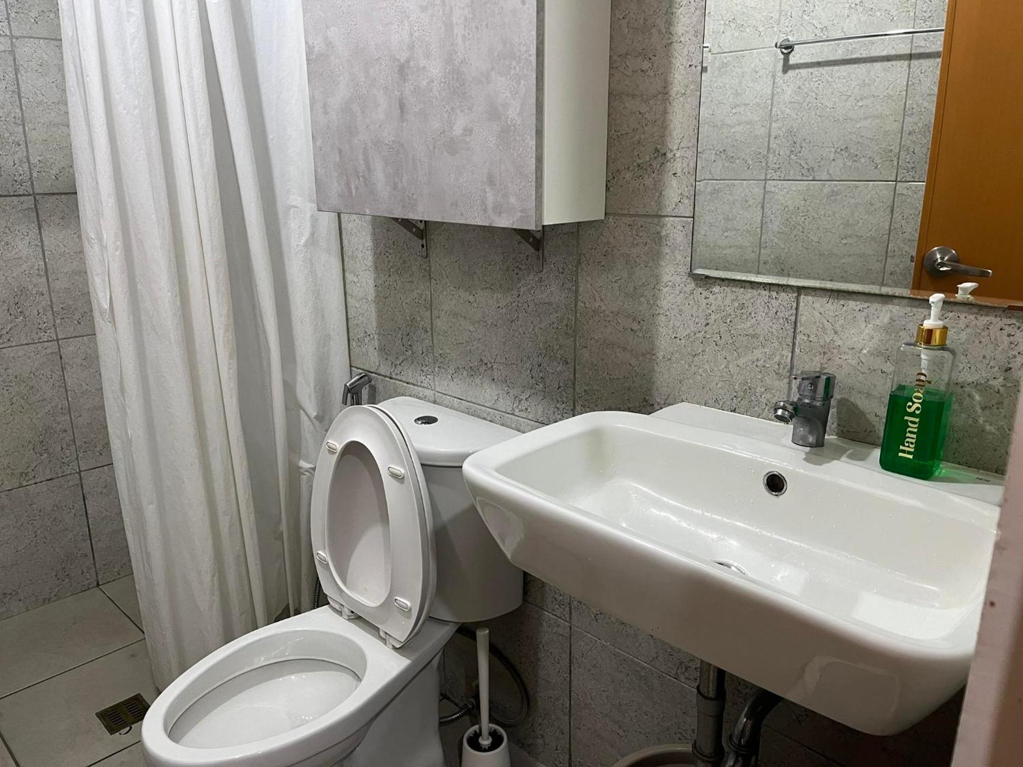 Ama Tower Residences, 8Th Flr, Near Dmw And Sm Megamall Mandaluyong Esterno foto